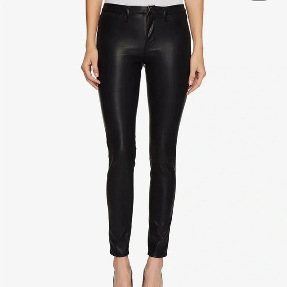NWT! BlankNYC Mid Rise Skinny in Spoiler Alert Black. Size 26 - Picture 1 of 9